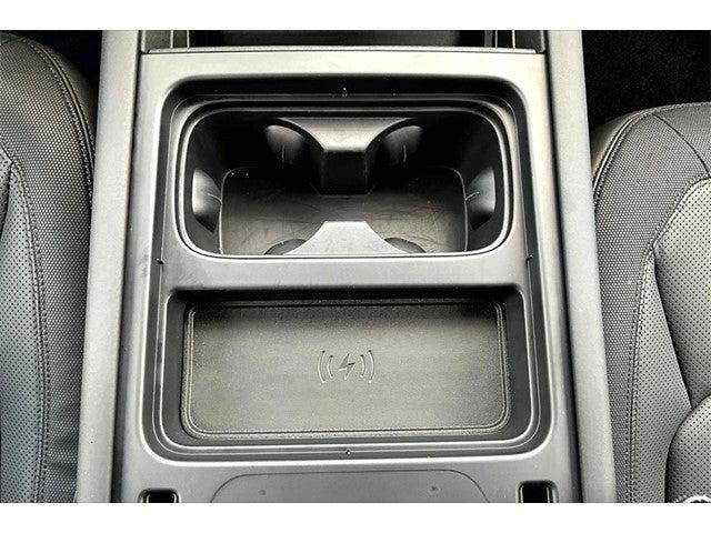 2024 Land Rover Defender Vehicle Photo in San Antonio, TX 78230
