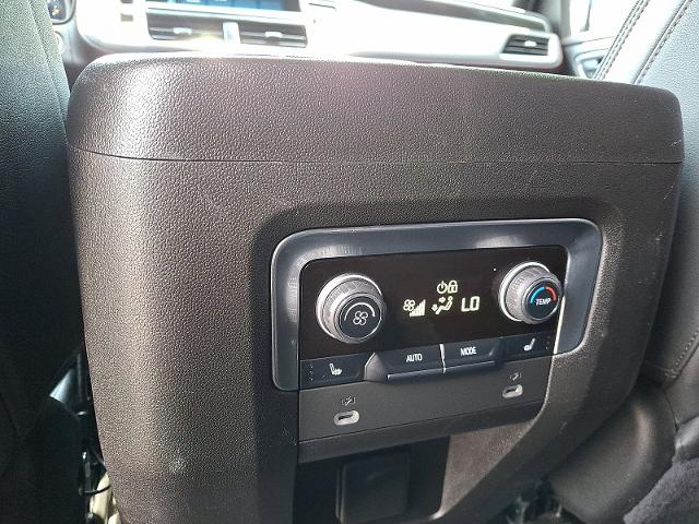 2022 Chevrolet Suburban Vehicle Photo in TREVOSE, PA 19053-4984