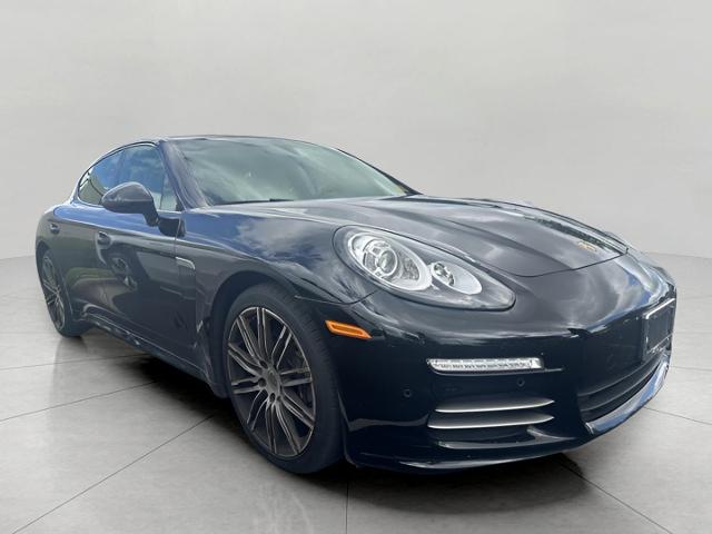 2016 Porsche Panamera Vehicle Photo in Neenah, WI 54956