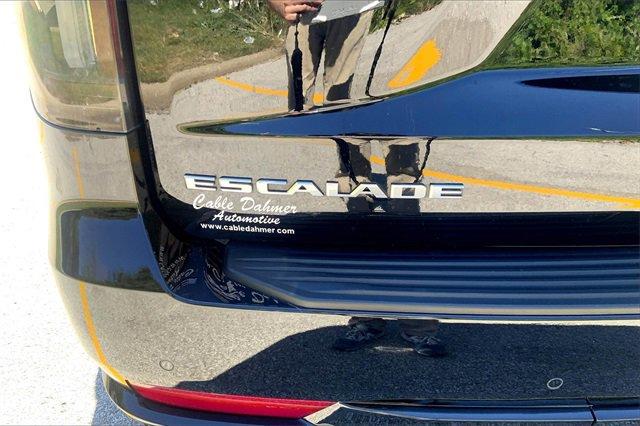 2023 Cadillac Escalade Vehicle Photo in KANSAS CITY, MO 64114-4545