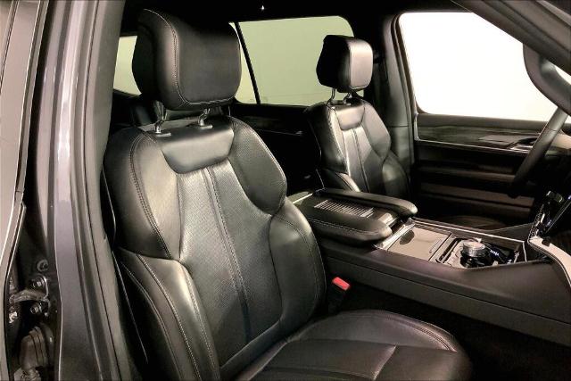 2022 Jeep Wagoneer Vehicle Photo in Kansas City, MO 64114