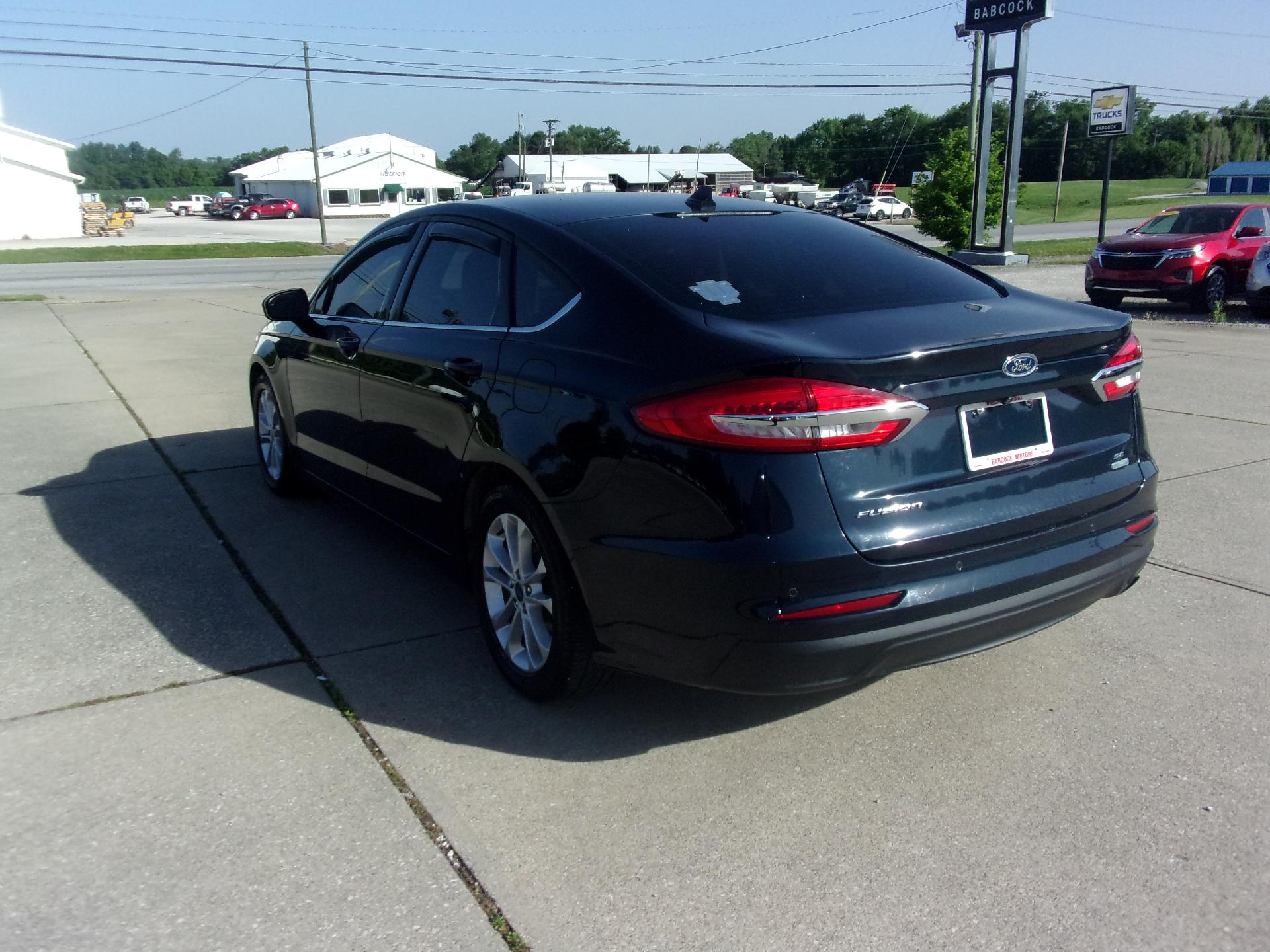 Used 2020 Ford Fusion SE with VIN 3FA6P0HD7LR135239 for sale in Orleans, IN