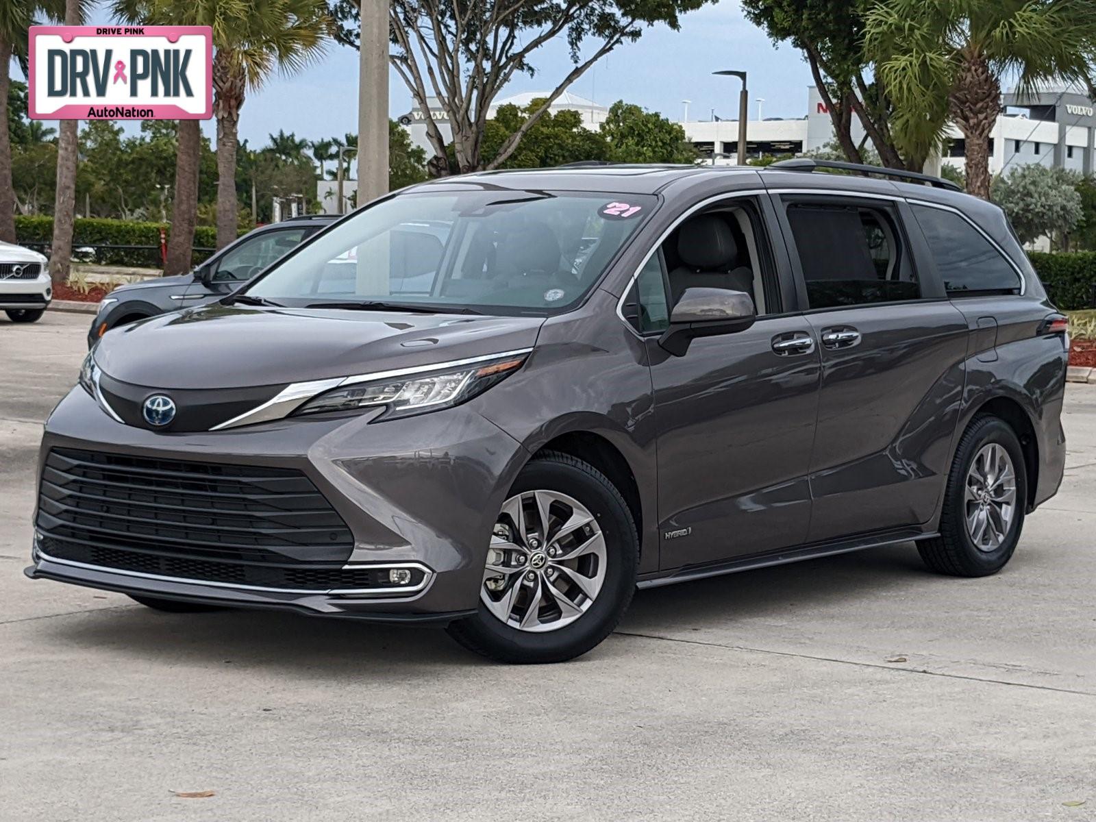 2021 Toyota Sienna Vehicle Photo in Davie, FL 33331