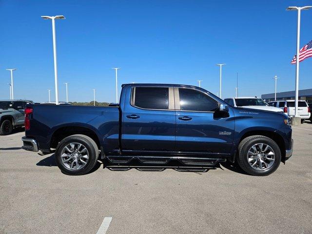 Used 2022 Chevrolet Silverado 1500 Limited LT with VIN 1GCPWCED4NZ235532 for sale in Castroville, TX