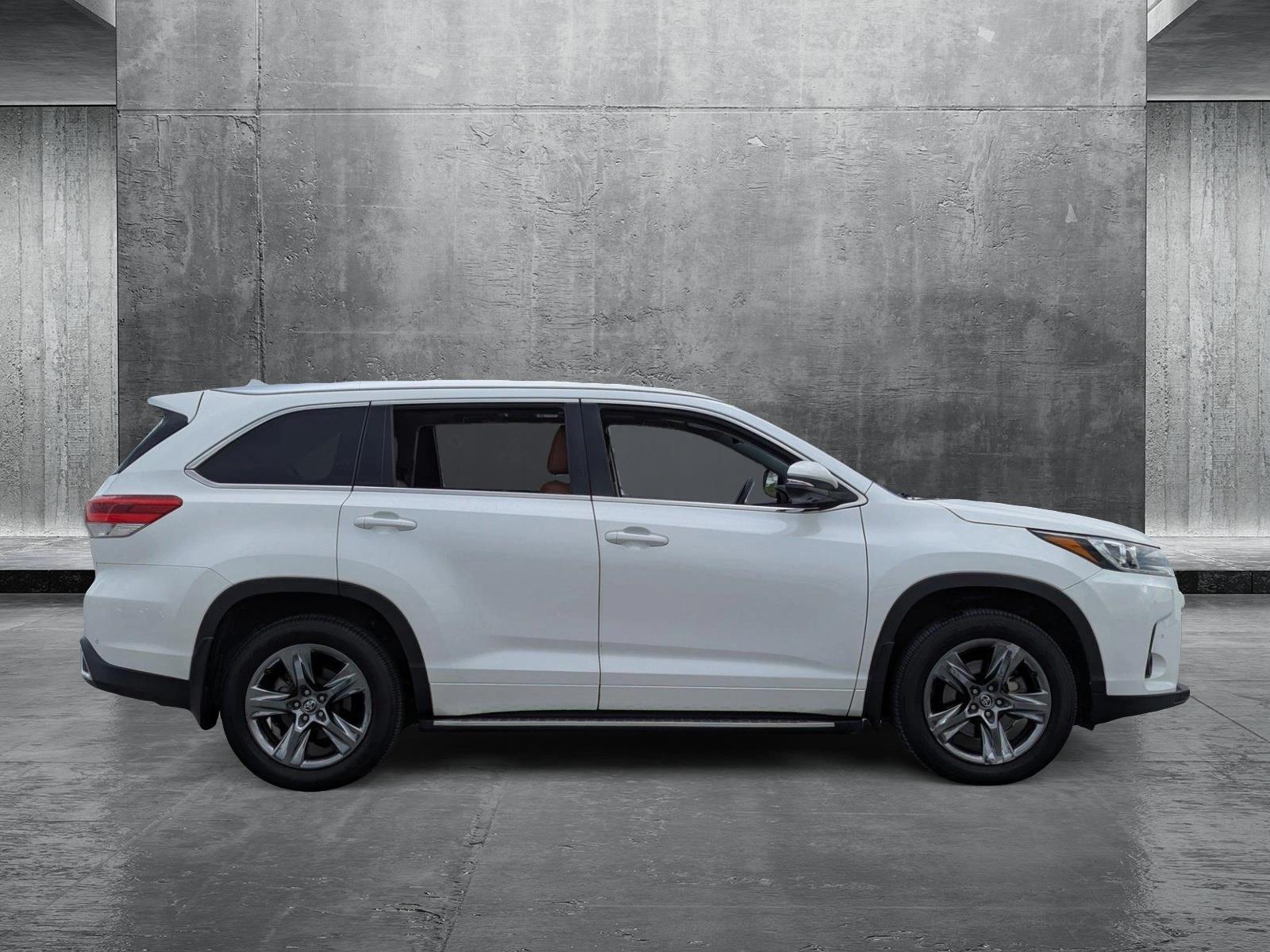 2018 Toyota Highlander Vehicle Photo in Ft. Myers, FL 33907