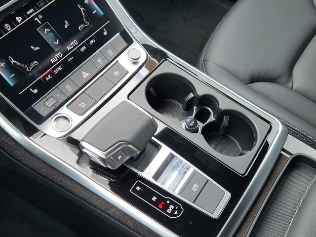 2025 Audi Q7 Vehicle Photo in SUGAR LAND, TX 77478