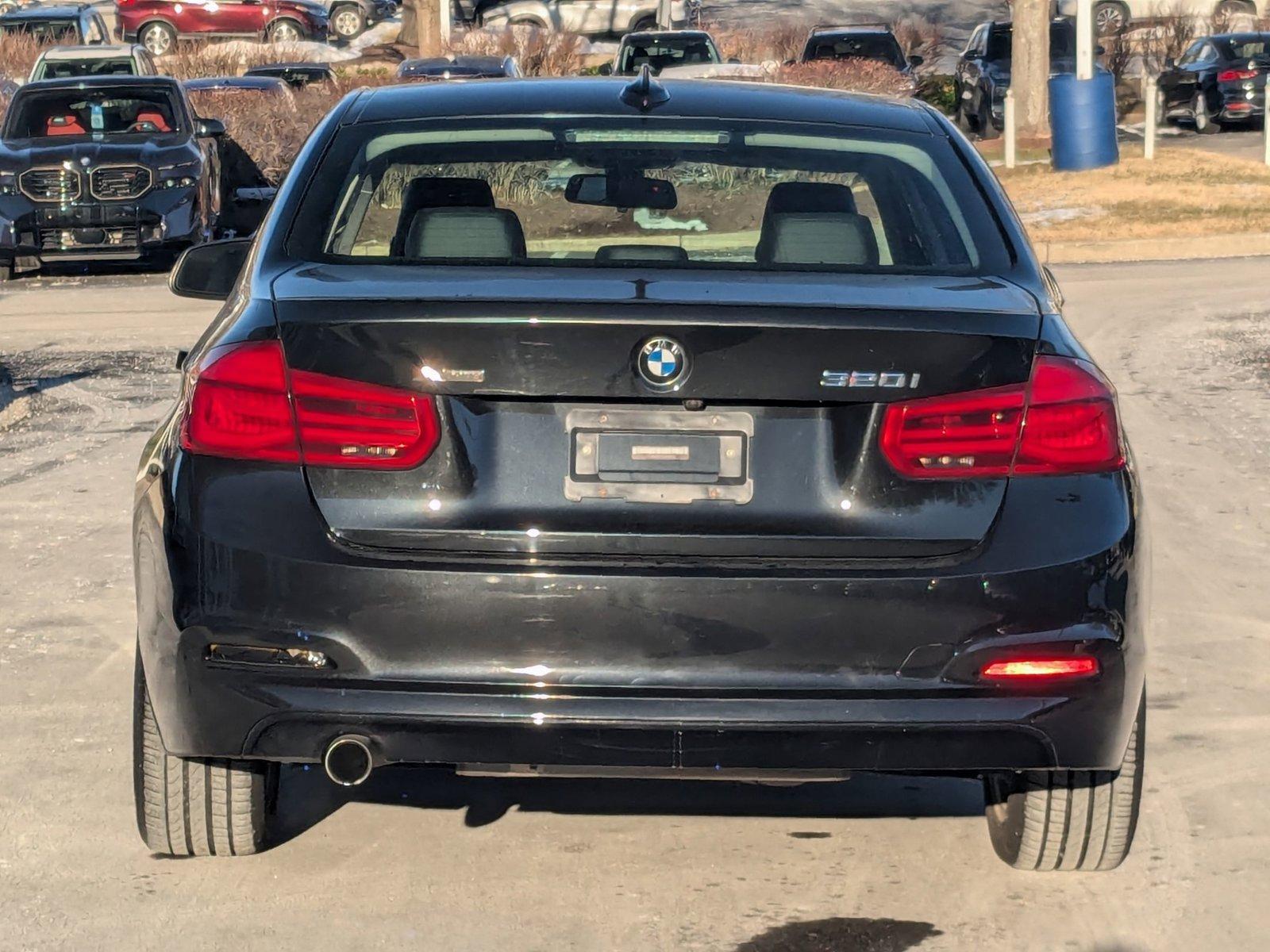 2018 BMW 320i xDrive Vehicle Photo in Towson, MD 21204