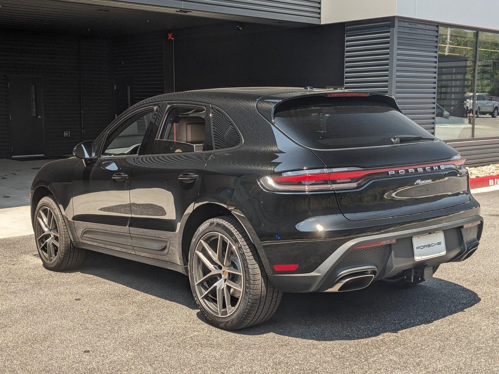 2024 Porsche Macan Vehicle Photo in Towson, MD 21204