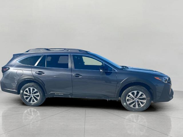 2025 Subaru Outback Vehicle Photo in Green Bay, WI 54304