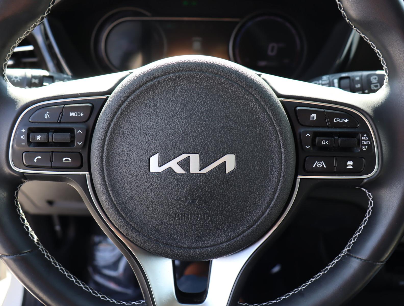 2022 Kia Niro EV Vehicle Photo in LOS ANGELES, CA 90007-3794