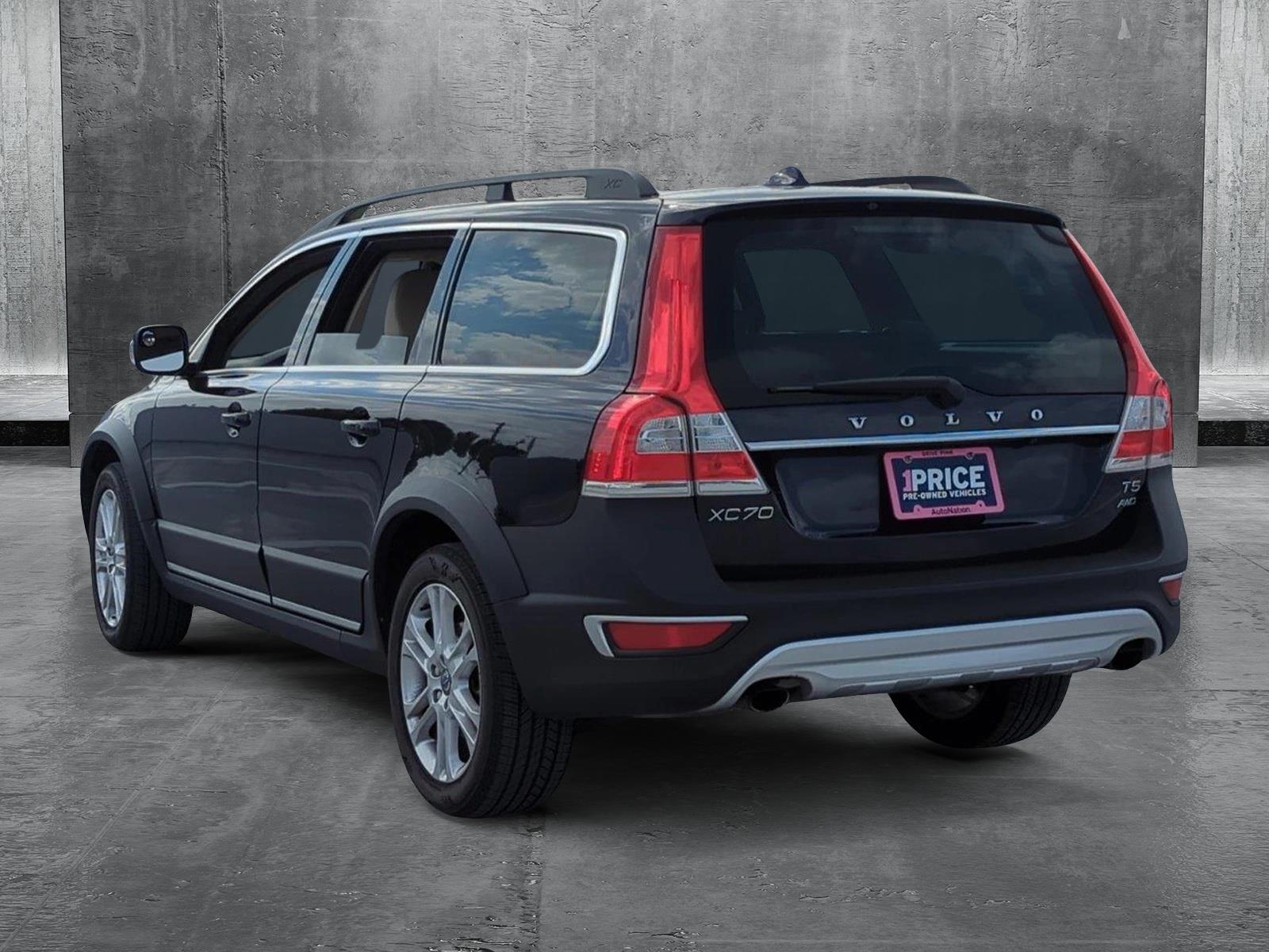 2016 Volvo XC70 Vehicle Photo in Ft. Myers, FL 33907