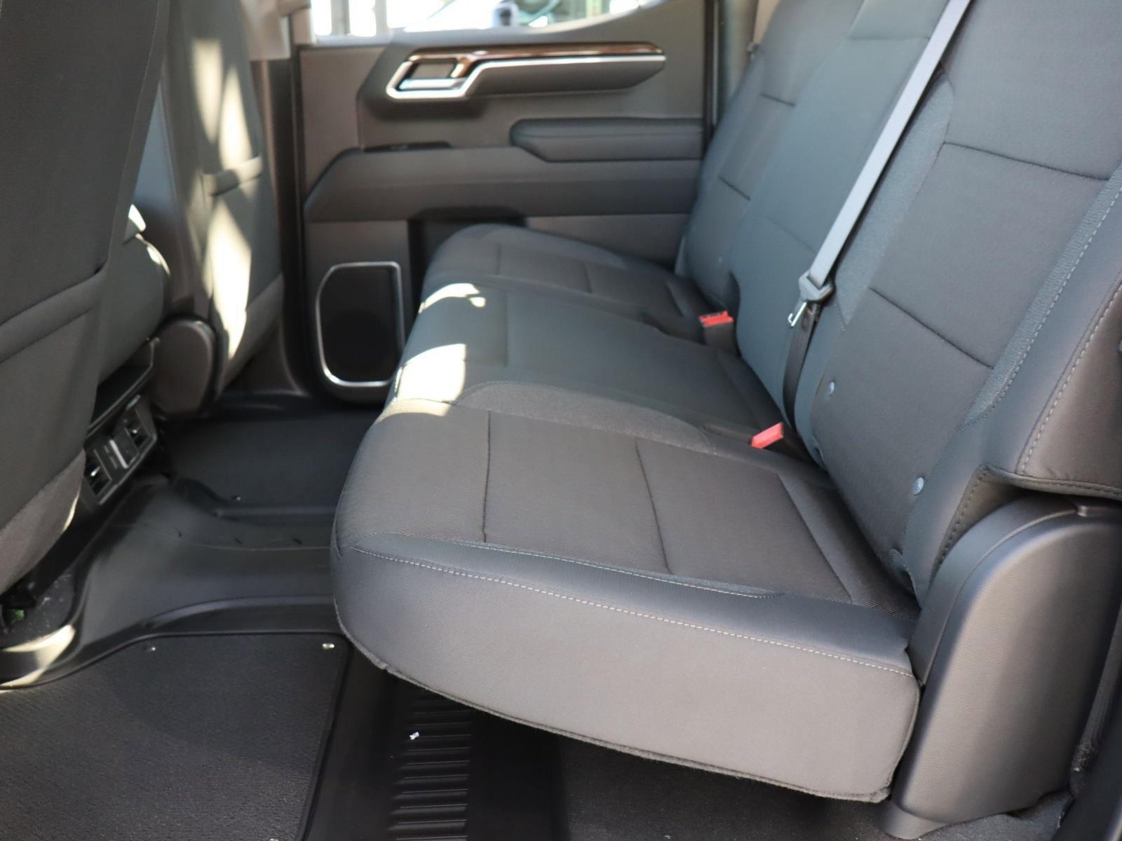 2025 Chevrolet Silverado 1500 Vehicle Photo in LOS ANGELES, CA 90007-3794