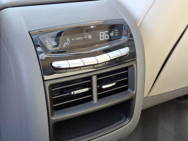 2024 Cadillac XT5 Vehicle Photo in DANBURY, CT 06810-5034