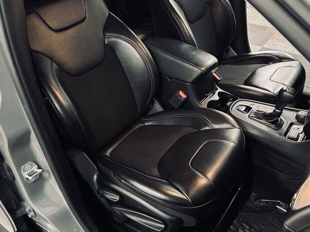 2020 Jeep Cherokee Vehicle Photo in MEDINA, OH 44256-9631