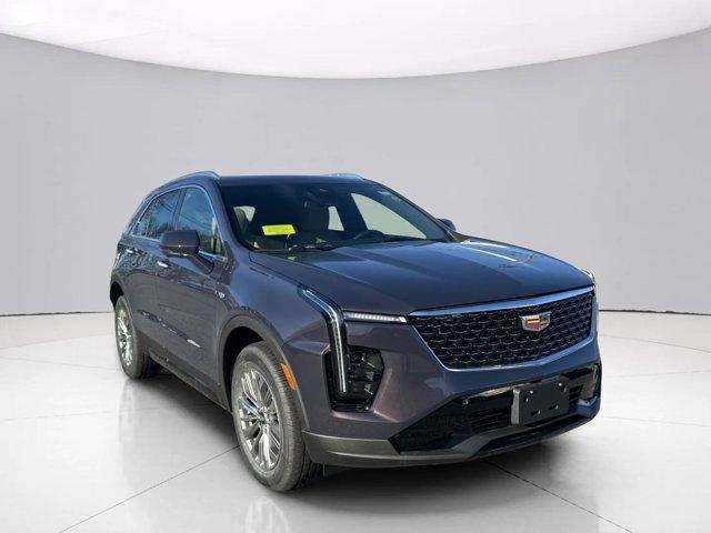 2025 Cadillac XT4 Vehicle Photo in LEOMINSTER, MA 01453-2952