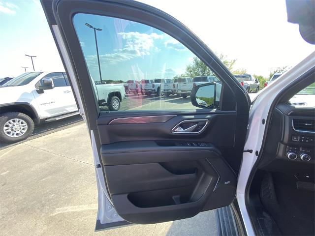2022 GMC Yukon XL Vehicle Photo in Greenville, TX 75402