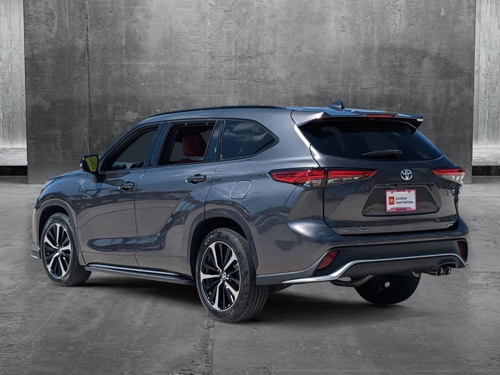 2021 Toyota Highlander Vehicle Photo in Davie, FL 33331
