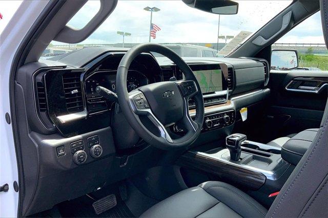 2025 Chevrolet Silverado 1500 Vehicle Photo in KANSAS CITY, MO 64114-4502