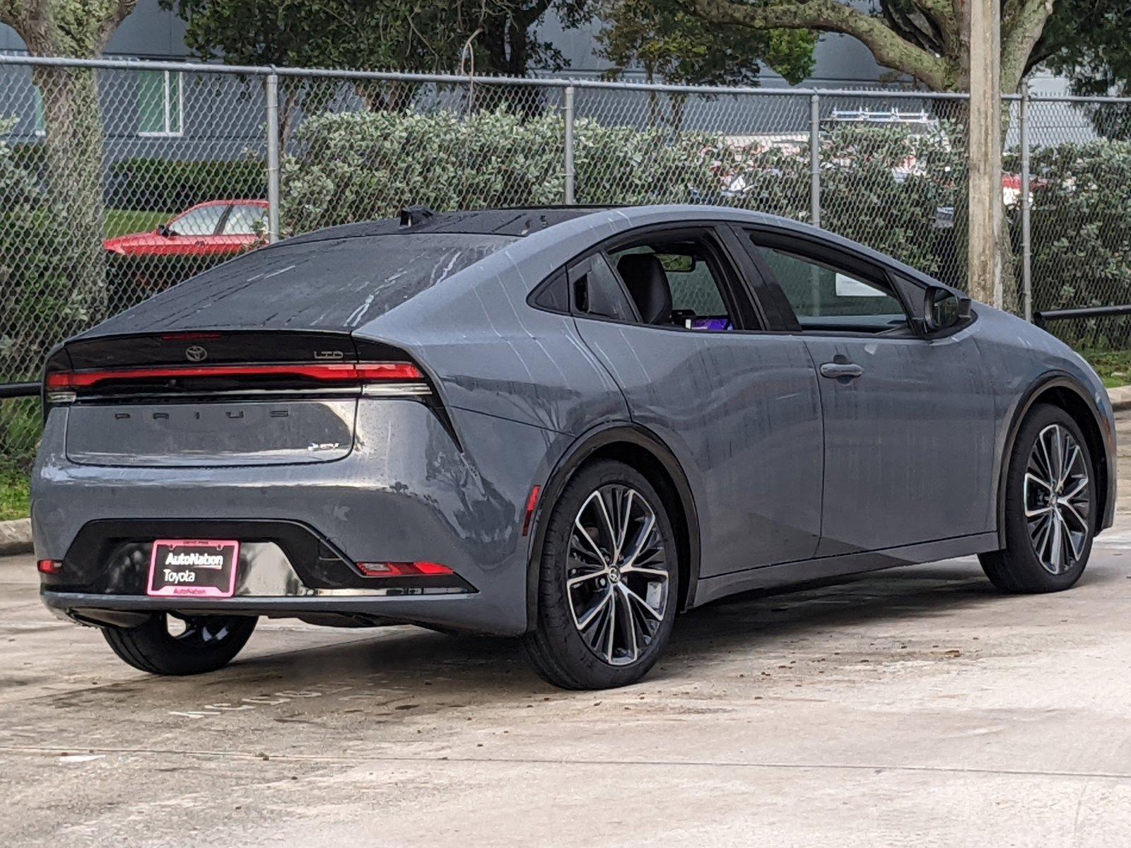 2024 Toyota Prius Vehicle Photo in Davie, FL 33331