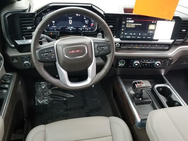 2023 GMC Sierra 1500 Vehicle Photo in ELYRIA, OH 44035-6349