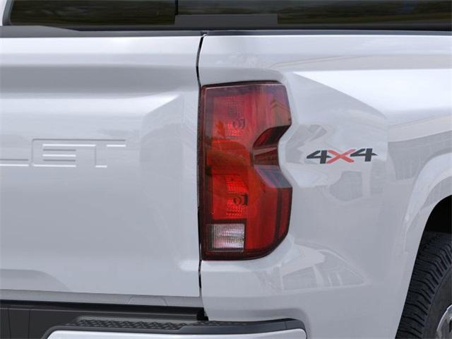 2025 Chevrolet Colorado Vehicle Photo in ENGLEWOOD, CO 80113-6708