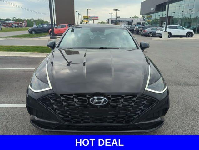 2020 Hyundai SONATA Vehicle Photo in Merrillville, IN 46410
