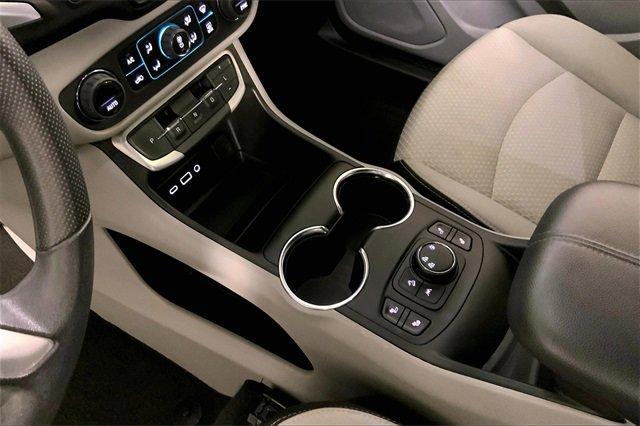 2023 GMC Terrain Vehicle Photo in KANSAS CITY, MO 64114-4502