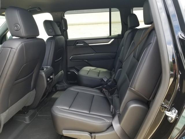 2025 GMC Acadia Vehicle Photo in ELYRIA, OH 44035-6349