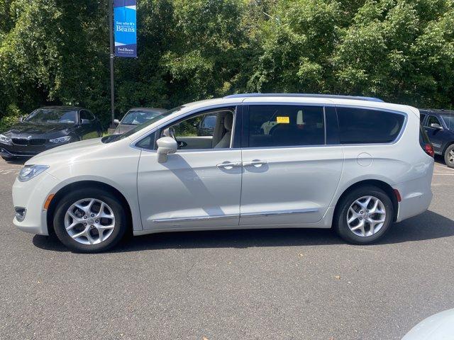 2020 Chrysler Pacifica Vehicle Photo in Doylsetown, PA 18901