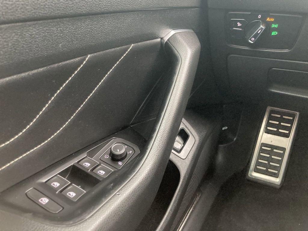2023 Volkswagen Arteon Vehicle Photo in Marion, IA 52302