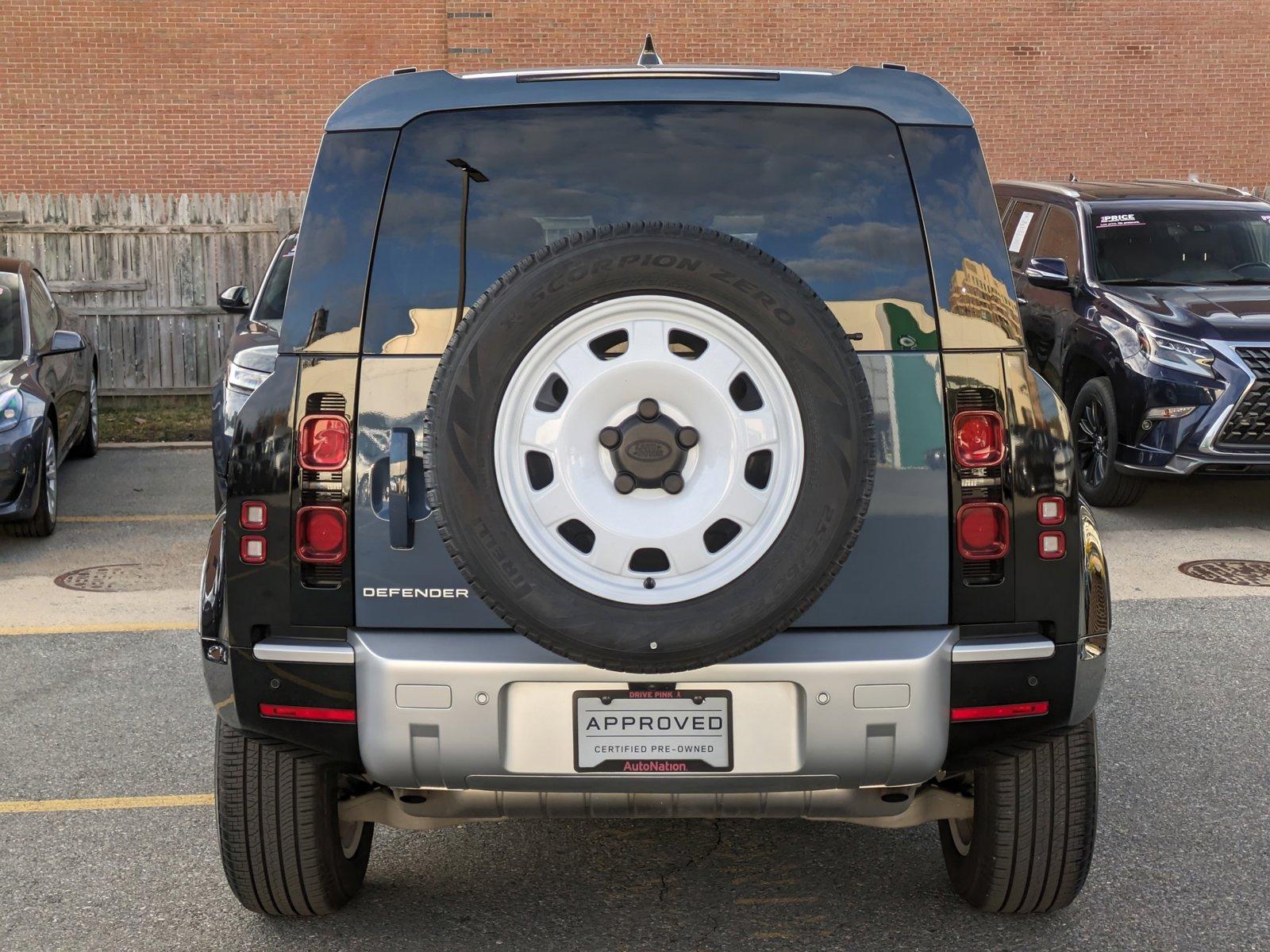 2024 Land Rover Defender Vehicle Photo in Bethesda, MD 20852