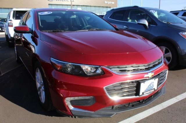 2017 Chevrolet Malibu Vehicle Photo in Green Bay, WI 54304