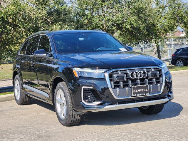 2025 Audi Q7 Vehicle Photo in HOUSTON, TX 77090