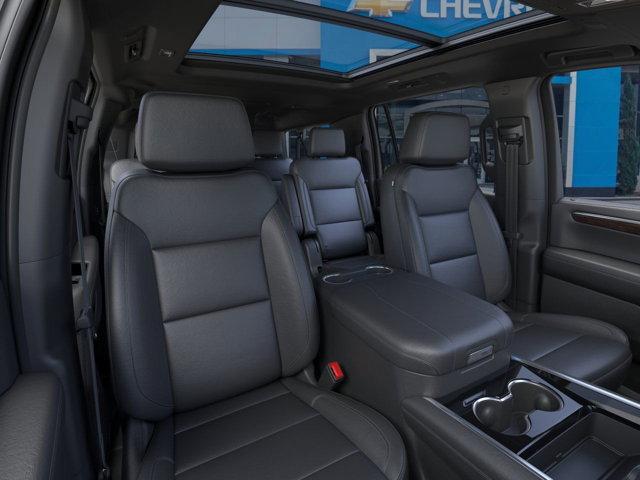 2025 Chevrolet Suburban Vehicle Photo in SUGAR LAND, TX 77478-0000