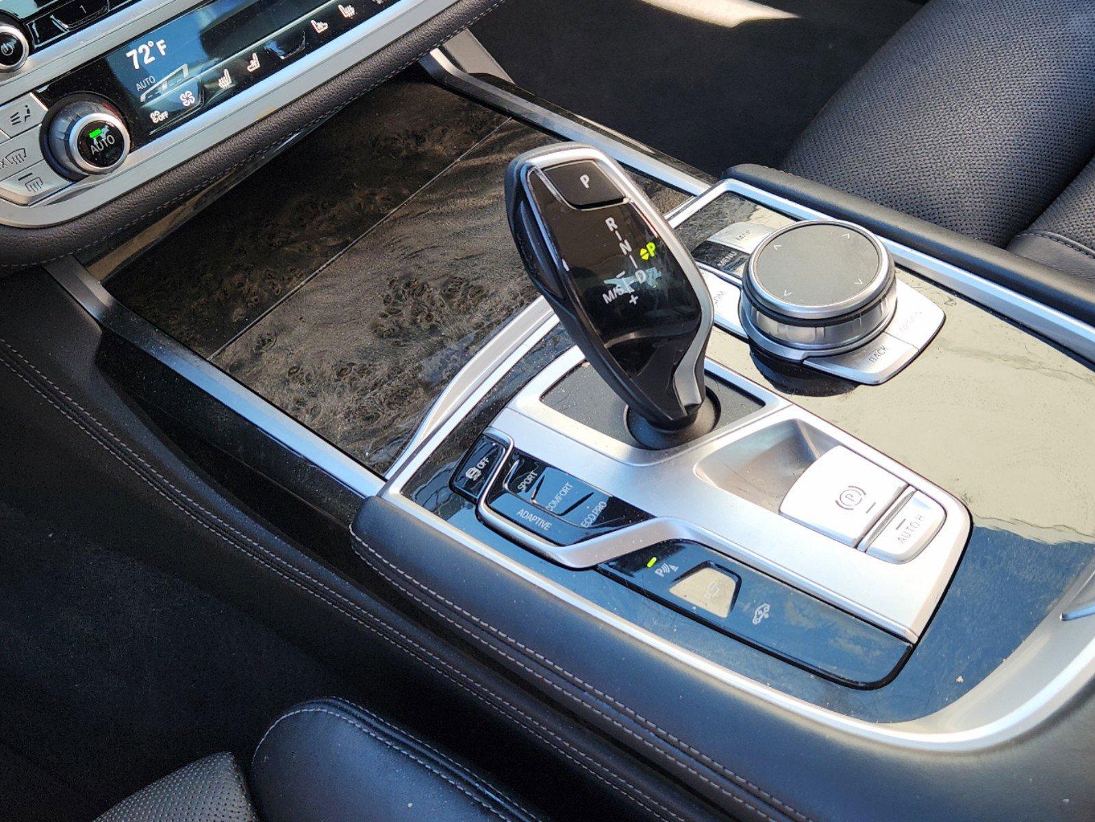 2022 BMW 740i Vehicle Photo in PLANO, TX 75024