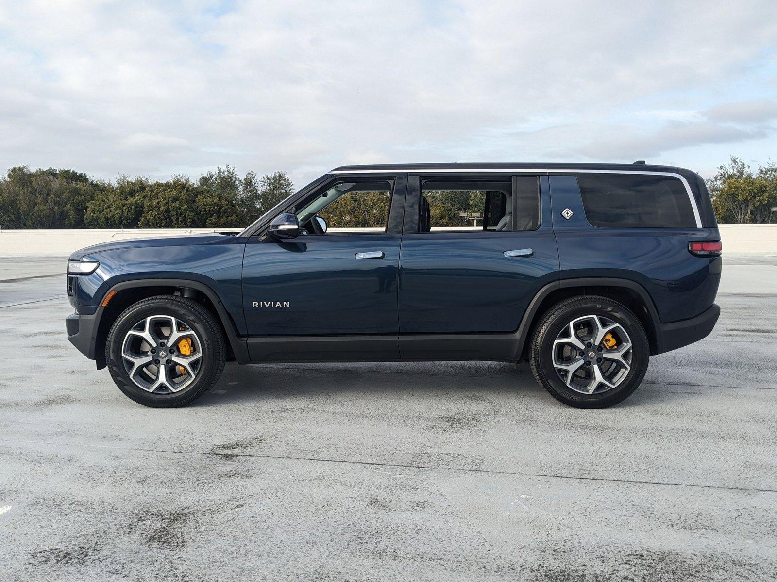 2023 Rivian R1S Vehicle Photo in WEST PALM BEACH, FL 33407-3296