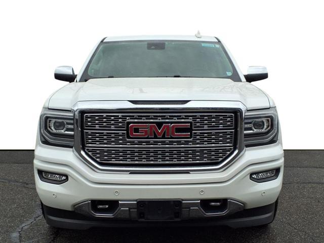 Used 2018 GMC Sierra 1500 Denali Denali with VIN 3GTU2PEJ8JG616483 for sale in Smithtown, NY