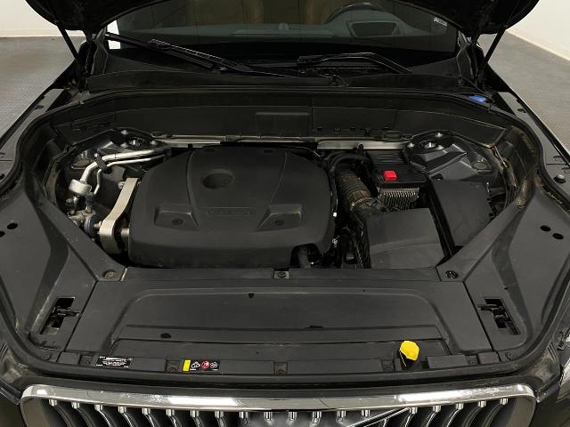 2022 Volvo XC90 Vehicle Photo in Appleton, WI 54913