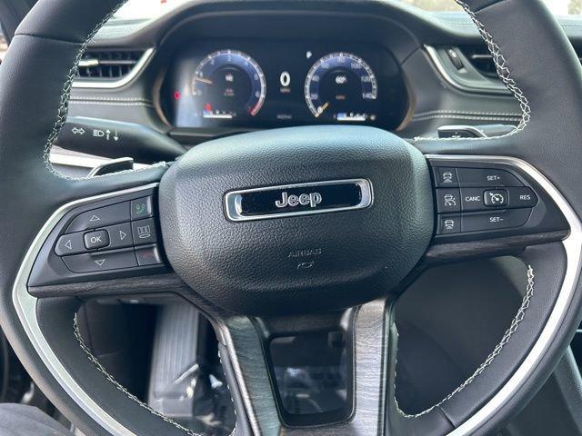 2024 Jeep Grand Cherokee Vehicle Photo in MEDINA, OH 44256-9631