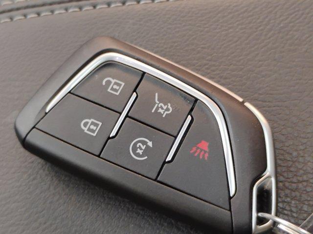 2025 Cadillac XT4 Vehicle Photo in PINEVILLE, NC 28134-8495