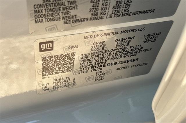 2025 GMC Sierra 1500 Vehicle Photo in ELK GROVE, CA 95757-8703