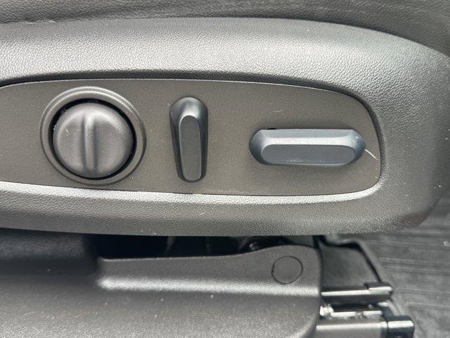 2023 GMC Acadia Vehicle Photo in LEOMINSTER, MA 01453-2952
