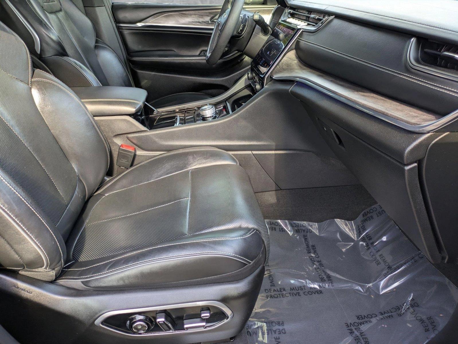 2023 Jeep Grand Cherokee Vehicle Photo in GREENACRES, FL 33463-3207