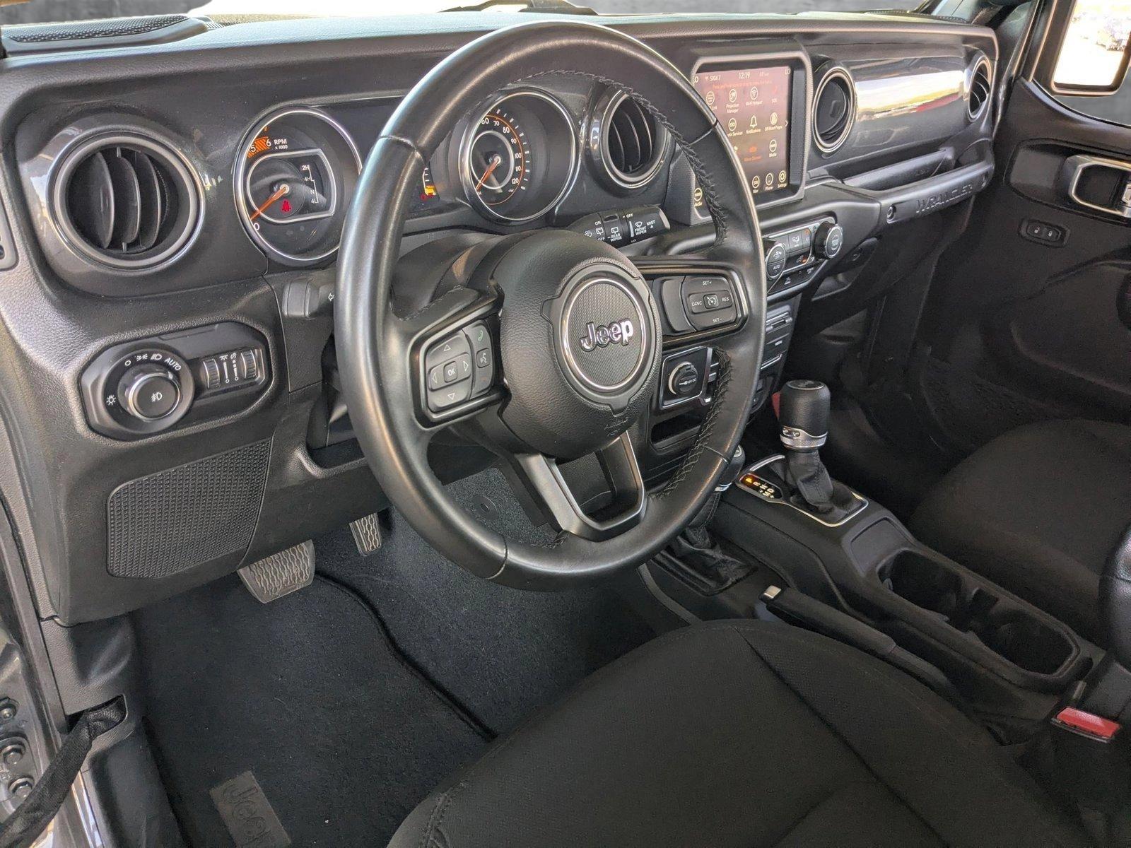 2022 Jeep Wrangler Vehicle Photo in Valencia, CA 91355