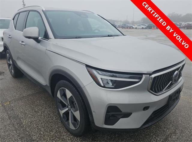 2025 Volvo XC40 Vehicle Photo in Houston, TX 77007