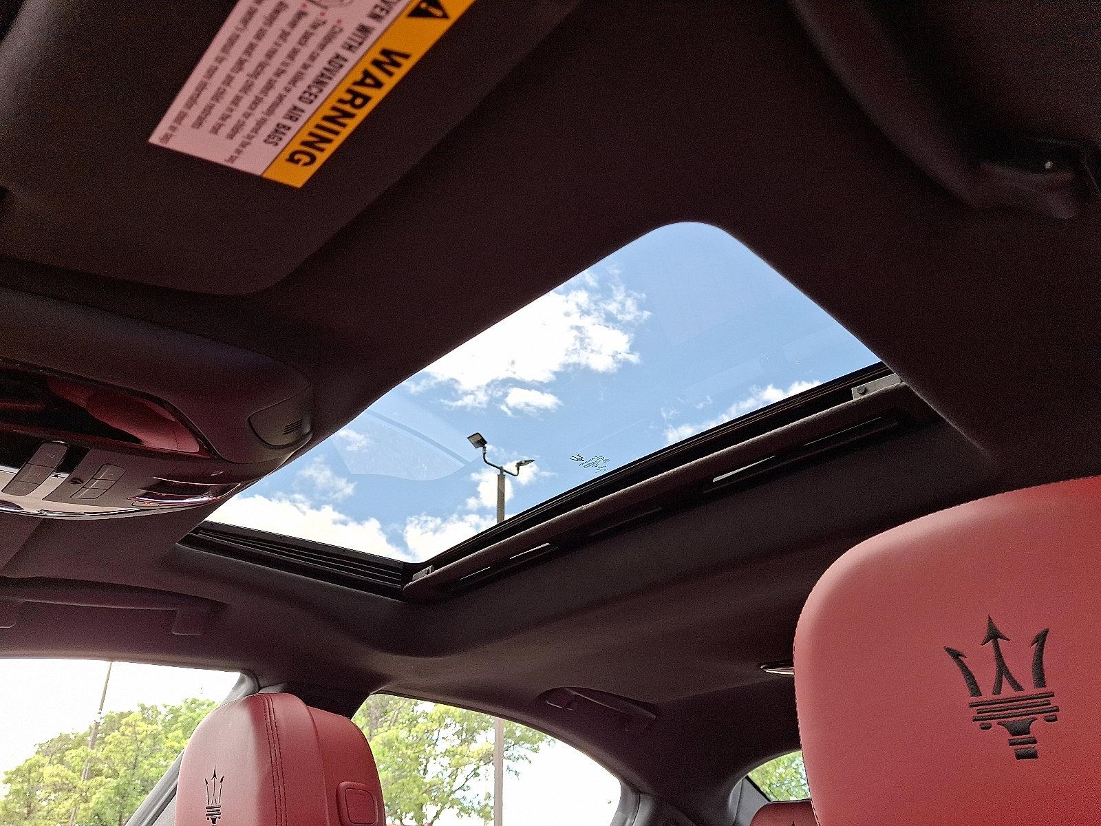 2022 Maserati Ghibli Vehicle Photo in Willow Grove, PA 19090