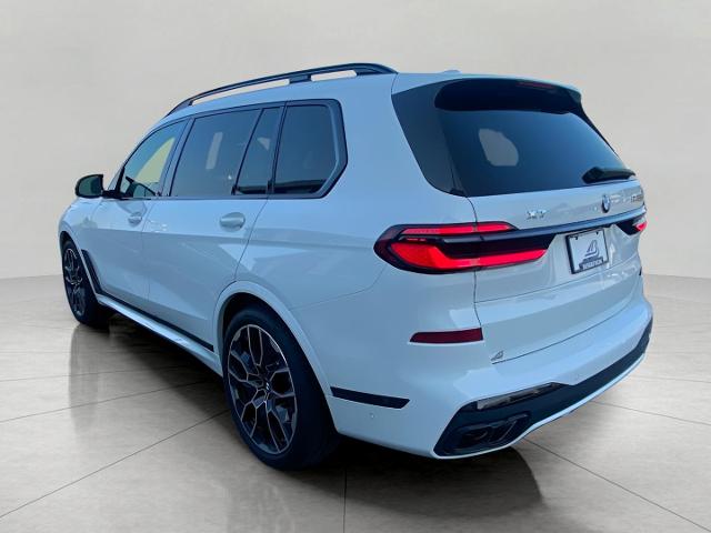 2024 BMW X7 Vehicle Photo in APPLETON, WI 54914-8833