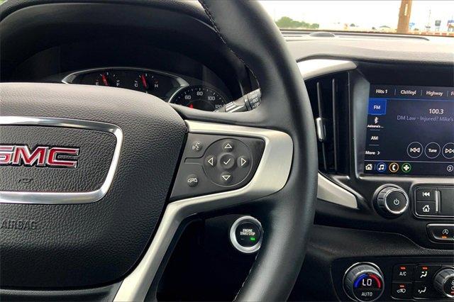 2024 GMC Terrain Vehicle Photo in TOPEKA, KS 66609-0000
