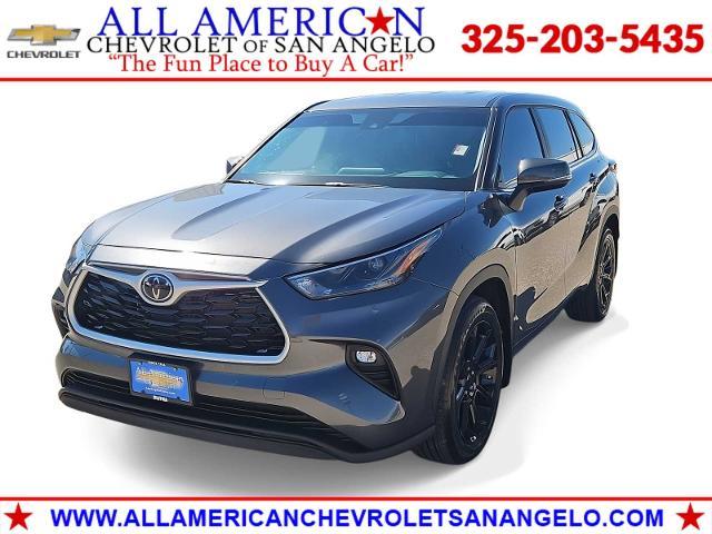 2023 Toyota Highlander Vehicle Photo in SAN ANGELO, TX 76903-5798