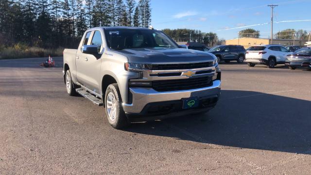 Used 2020 Chevrolet Silverado 1500 LT with VIN 1GCRYDEDXLZ266922 for sale in Hermantown, Minnesota